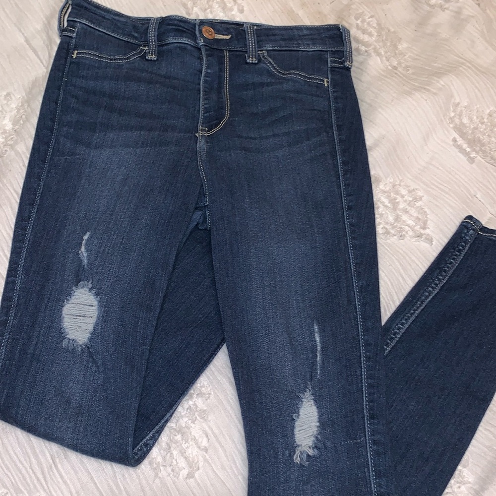 Slightly distressed Hollister jean legging